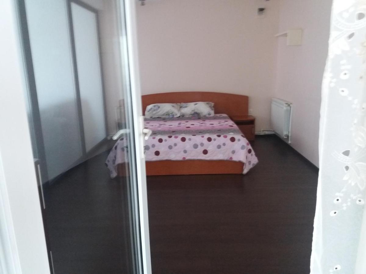 La Botezatu Villa ตูซลา ภายนอก รูปภาพ