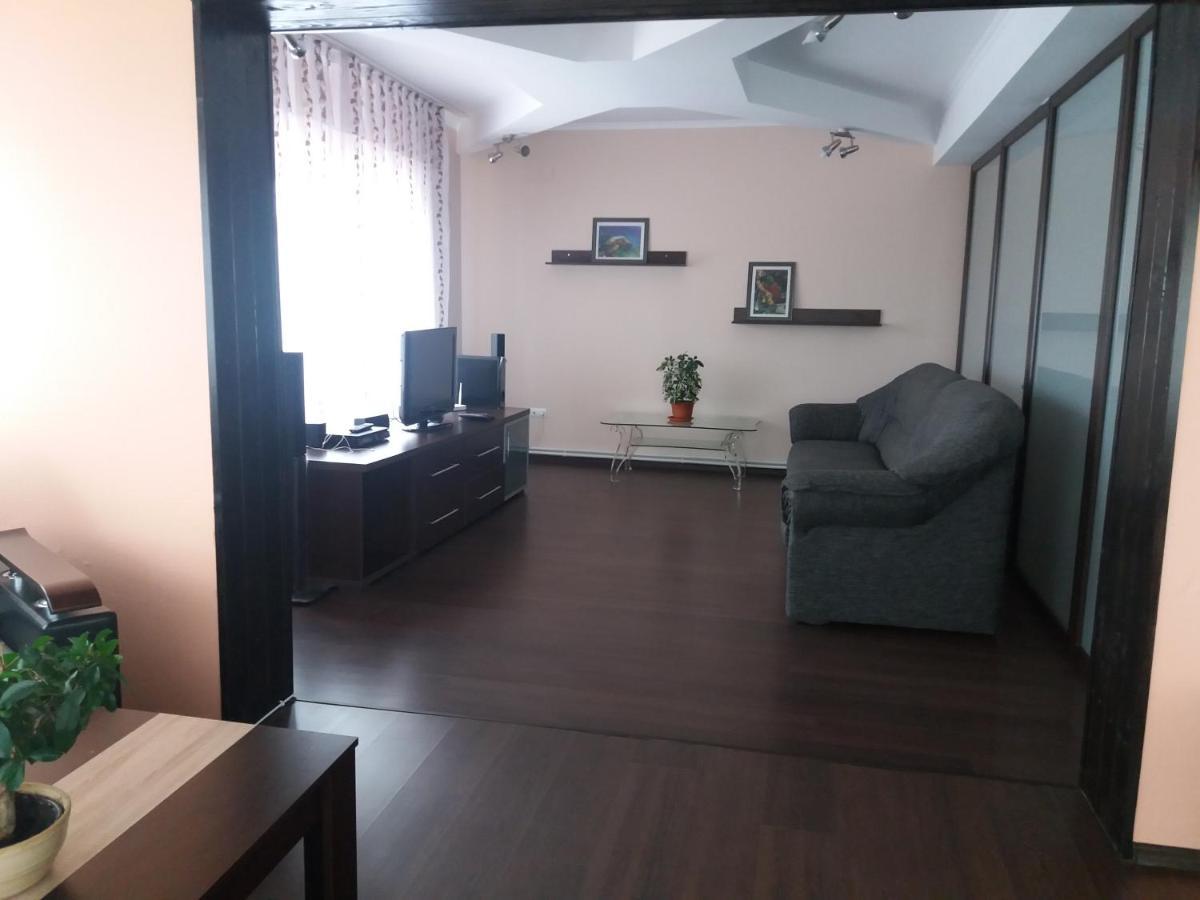 La Botezatu Villa ตูซลา ภายนอก รูปภาพ